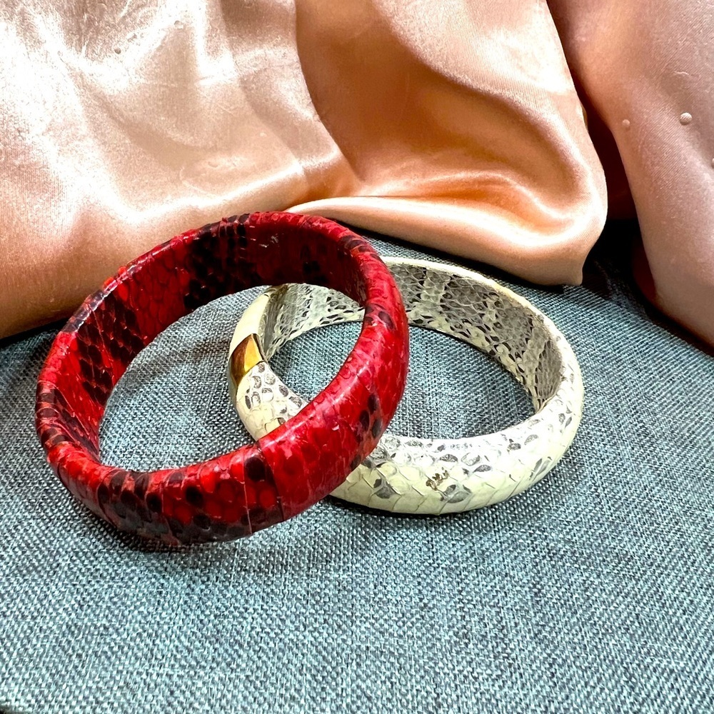 Genuine Snake Skin Bangles sold as a set in Great Condition. Amazing Looking☑️